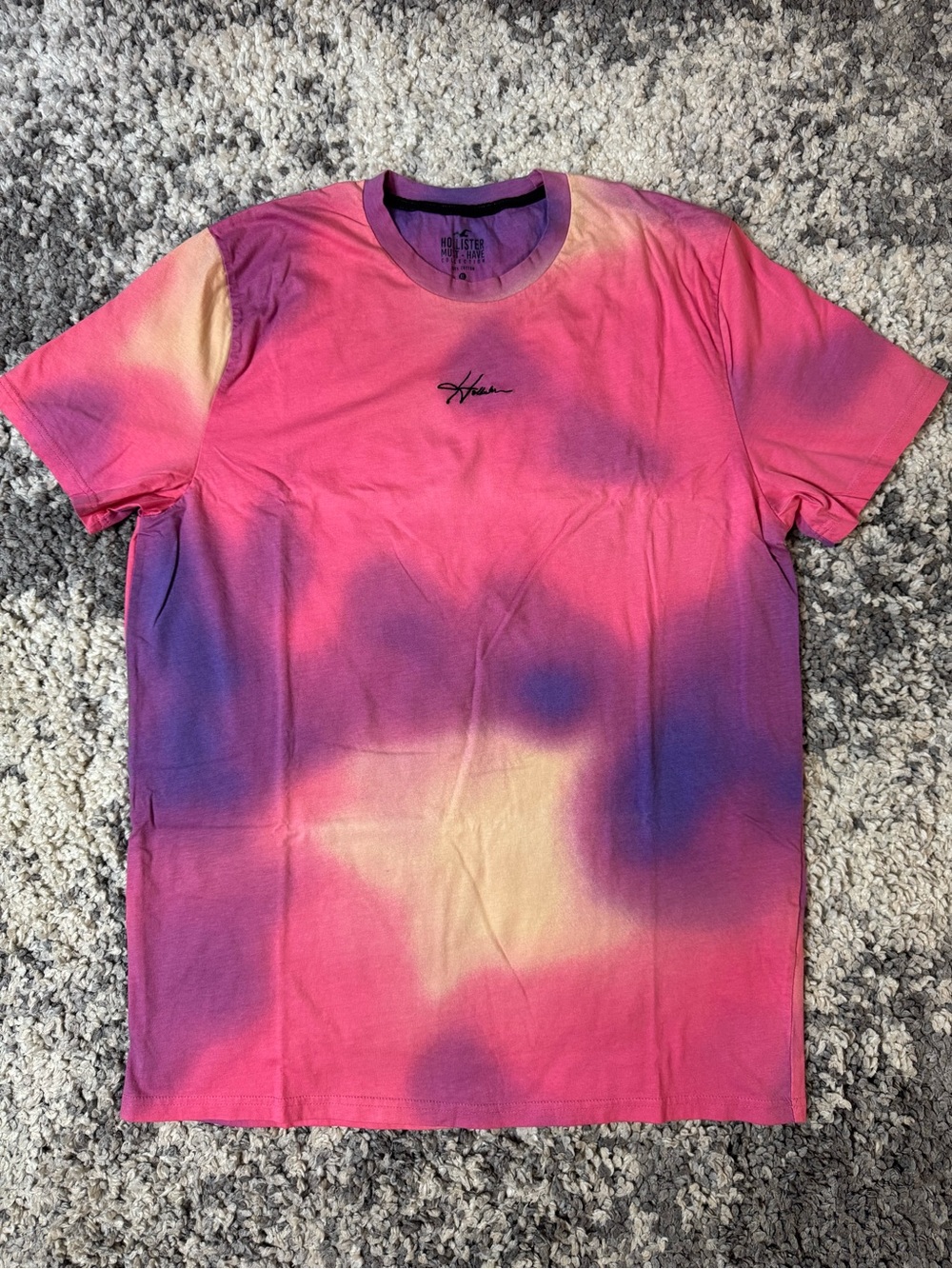 Hollister, Men’s Tie-Dye Crewneck Short Sleeve T-Shirt in Pink and Purple, XL